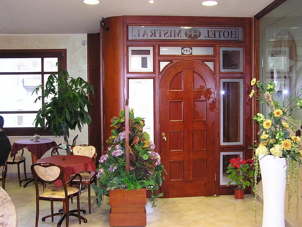 Hotel Mistral Portoscuso 3*,  Italie
